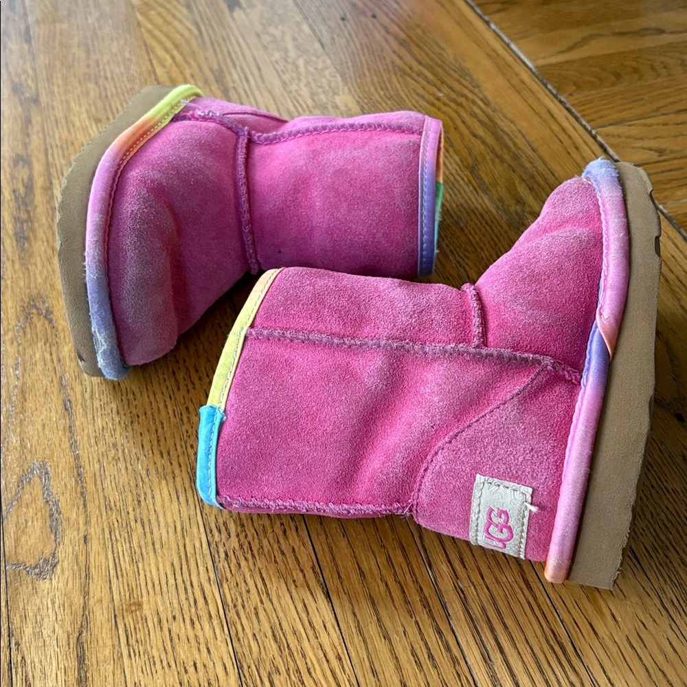 Hot pink Uggs with rainbow trim - Picture 4 of 5